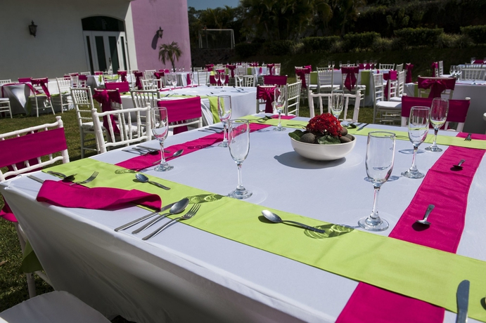 Imagen de los exteriores del Hotel Hacienda Del Rio. Foto 9