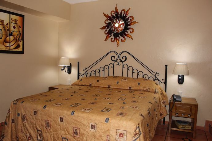 Imagen de la habitación del Hotel Hacienda Del Sol. Foto 3