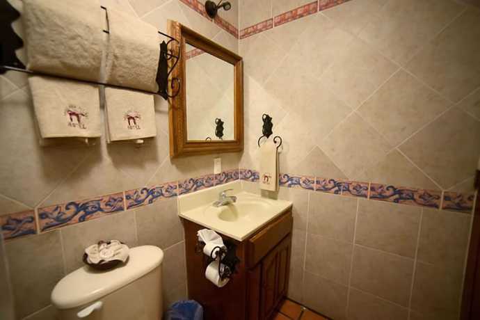 Imagen de la habitación del Hotel Hacienda Del Sol. Foto 6