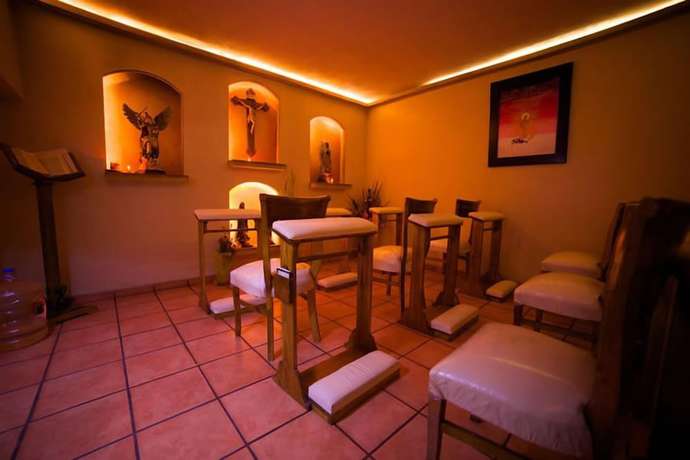Imagen de los interiores del Hotel Hacienda Del Sol. Foto 17
