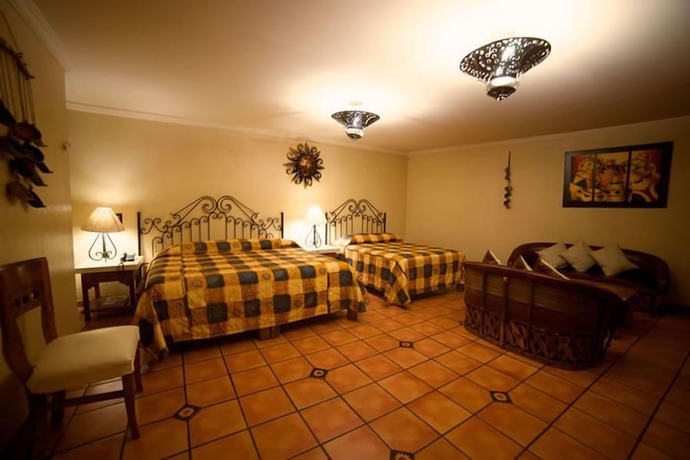Imagen de la habitación del Hotel Hacienda Del Sol. Foto 11