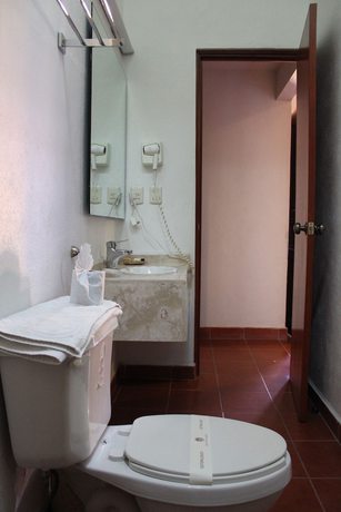 Imagen de la habitación del Hotel Hacienda Don Cenobio. Foto 6