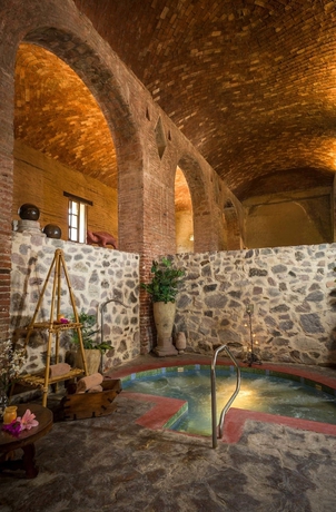 Imagen de la piscina del Hotel Hacienda El Carmen & Spa. Foto 17