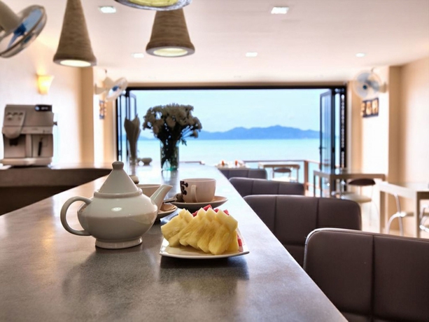 Imagen del bar/restaurante del Hotel Hacienda Fisherman's Village Koh Samui. Foto 5