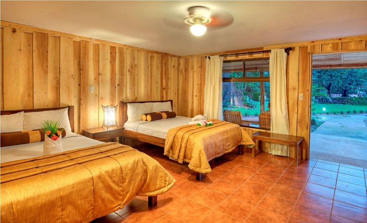 Imagen de la habitación del Hotel Hacienda Guachipelin. Foto 2