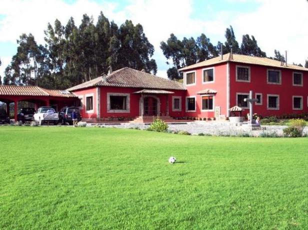 Imagen de los exteriores del Hotel Hacienda Hato Verde. Foto 7