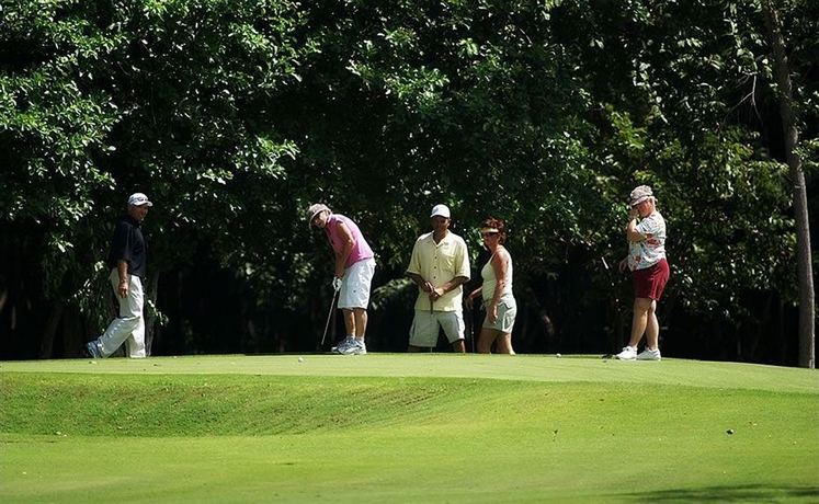 Imagen de los exteriores del Hotel Hacienda Iguana Beach and Golf Resort. Foto 6