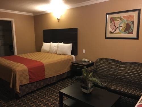Imagen de la habitación del Hotel Hacienda Inn. Foto 2
