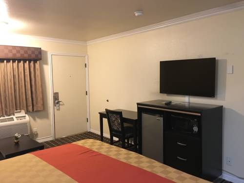 Imagen de la habitación del Hotel Hacienda Inn. Foto 16