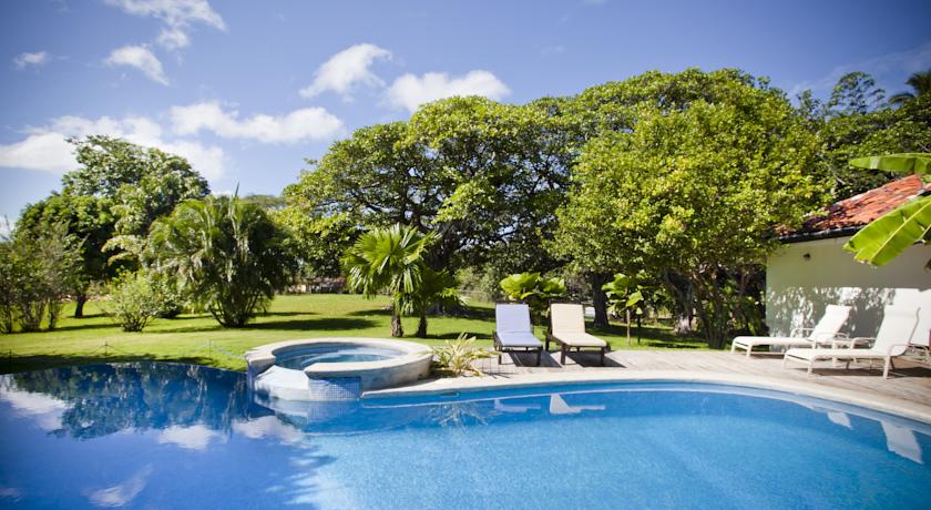 Imagen de la piscina del Hotel Hacienda JJ. Foto 9