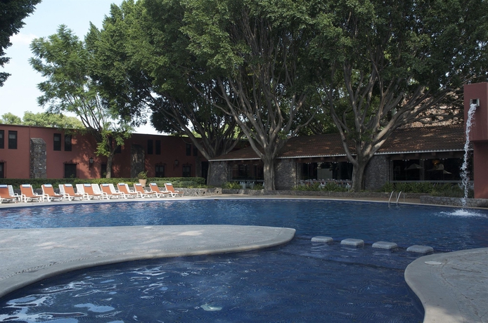 Imagen de la piscina del Hotel Hacienda Jurica By Brisas. Foto 15