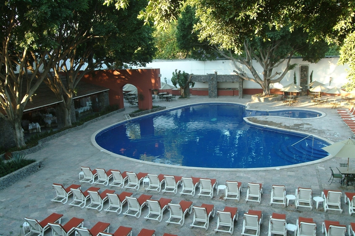 Imagen de la piscina del Hotel Hacienda Jurica By Brisas. Foto 16