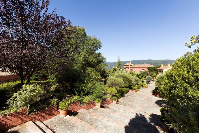 Imagen de los exteriores del Hotel Hacienda La Herriza. Foto 9