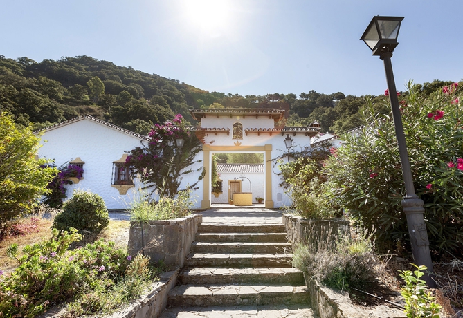 Imagen de los exteriores del Hotel Hacienda La Herriza. Foto 13