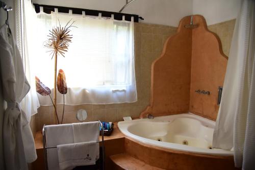 Imagen de la habitación del Hotel Hacienda La Magdalena. Foto 5