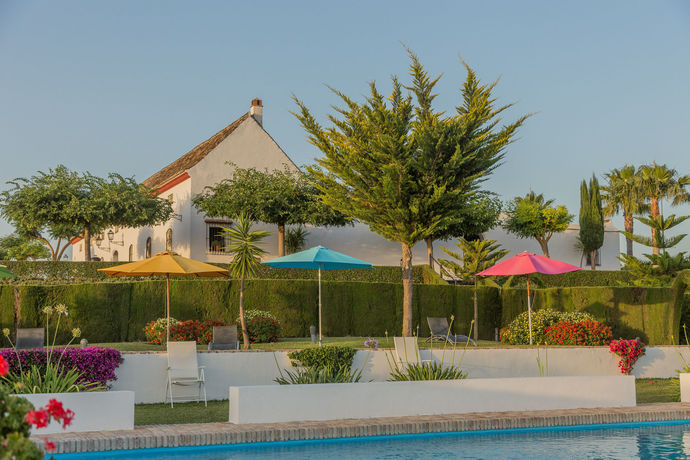 Imagen de la piscina del Hotel Hacienda Las Marciagas. Foto 15