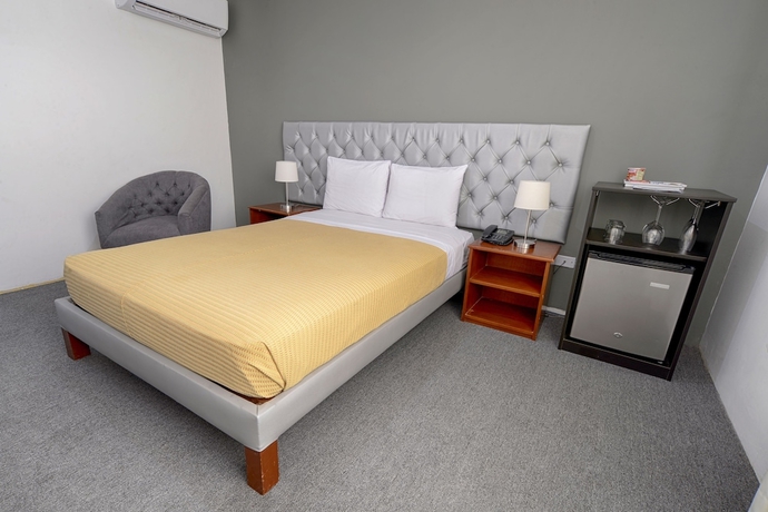 Imagen de la habitación del Hotel Hacienda Lima Norte. Foto 9