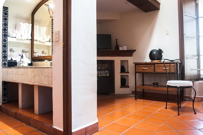 Imagen de la habitación del Hotel Hacienda Los Laureles - Spa. Foto 9