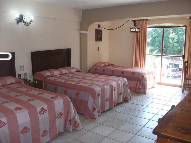 Imagen de la habitación del Hotel Hacienda Maria Eugenia. Foto 5
