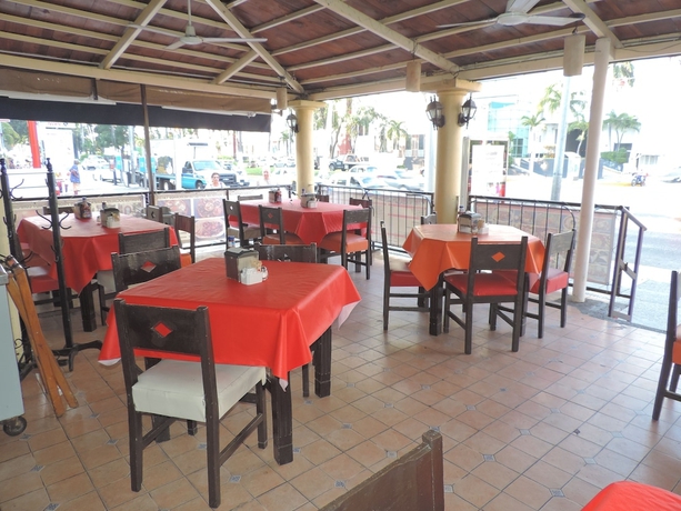 Imagen del bar/restaurante del Hotel Hacienda Maria Eugenia. Foto 3