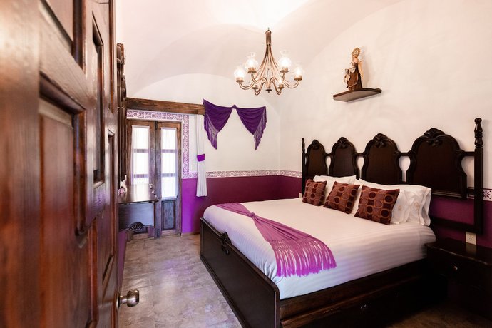 Imagen de la habitación del Hotel Hacienda Maria Eugenio. Foto 5
