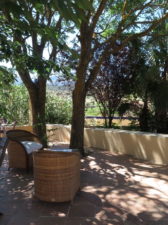 Imagen de los exteriores del Hotel Hacienda Mendoza. Foto 9