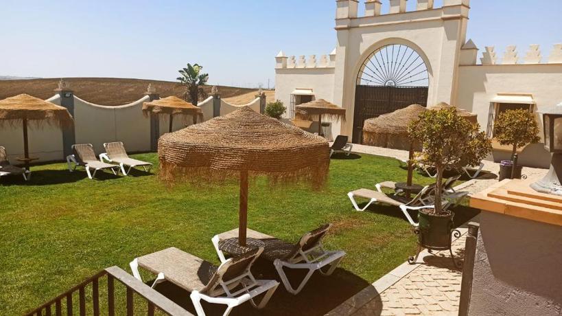Imagen de los exteriores del Hotel Hacienda Montija. Foto 16