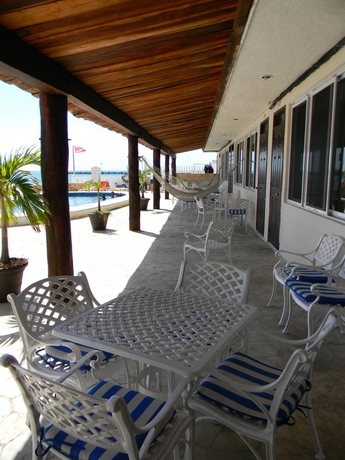 Imagen de los exteriores del Hotel Hacienda Morelos Beach Front. Foto 9