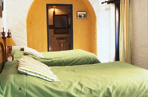 Imagen de la habitación del Hotel Hacienda Pinsaqui. Foto 8