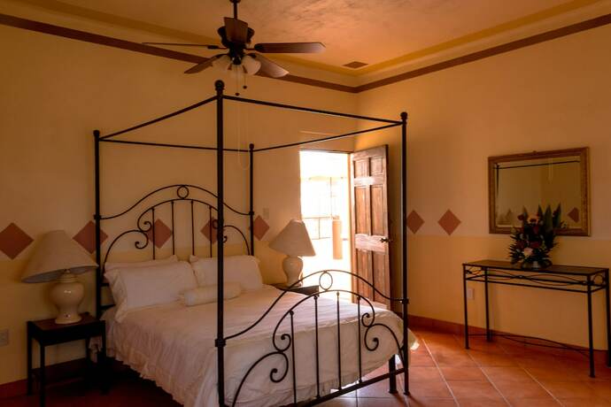Imagen de la habitación del Hotel Hacienda Pozo Cota. Foto 19