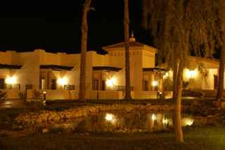 Imagen de los exteriores del Hotel Hacienda Real Los Olivos. Foto 6