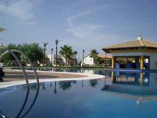 Imagen de la piscina del Hotel Hacienda Real Los Olivos. Foto 9