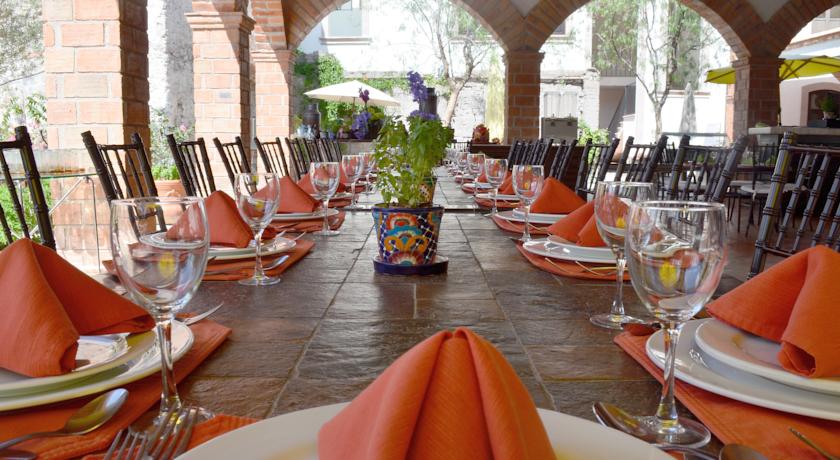 Imagen de los exteriores del Hotel Hacienda San Cristobal. Foto 3