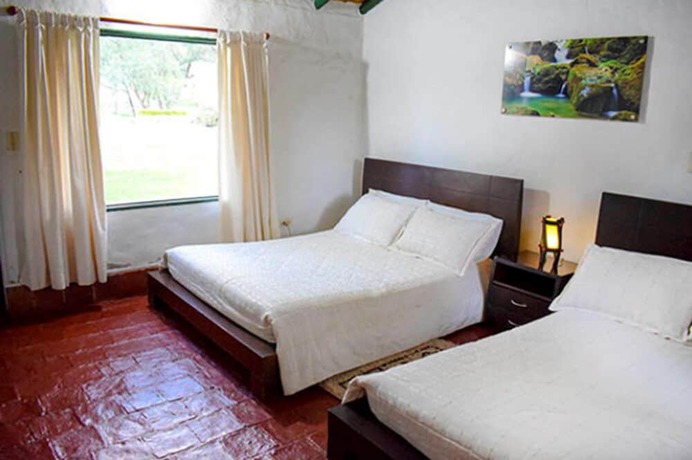 Imagen de la habitación del Hotel Hacienda Santa Cecilia. Foto 13