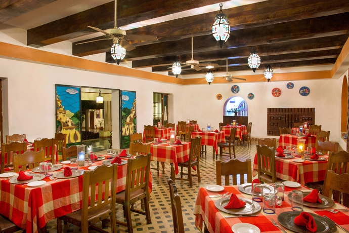 Imagen del bar/restaurante del Hotel Hacienda Uxmal Plantation and Museum. Foto 3