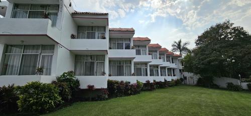 Imagen general del Hotel Hacienda del Rio Oaxtepec. Foto 6