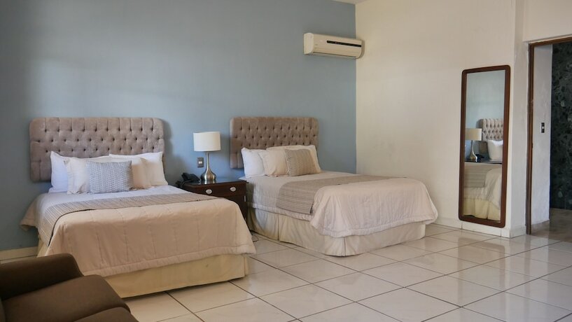 Imagen de la habitación del Hotel Hacienda las Higueras. Foto 13