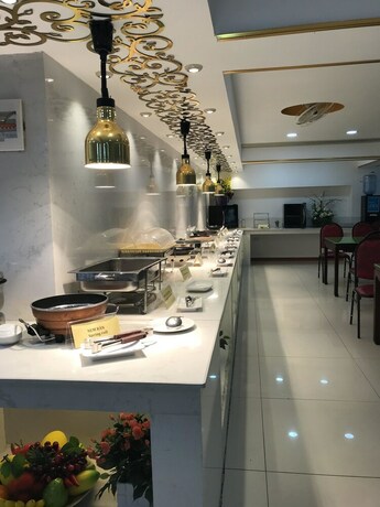 Imagen del bar/restaurante del Hotel Hacinco. Foto 14