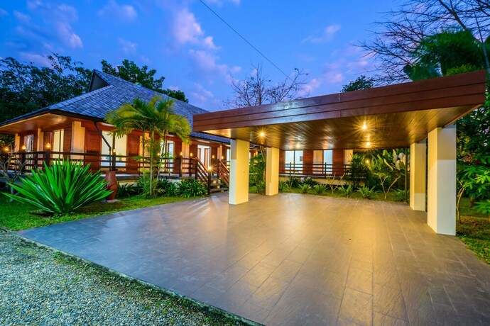Imagen de los interiores del Hotel Hada Resort Chaingmai. Foto 32