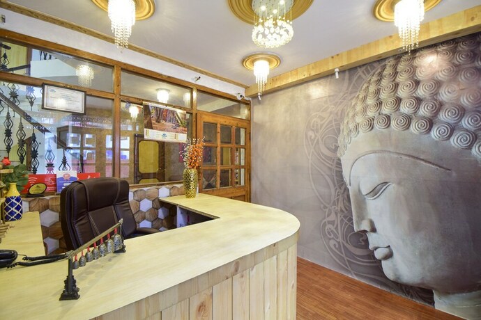 Imagen de los interiores del Hotel Hadimba Manali By Ybs. Foto 26