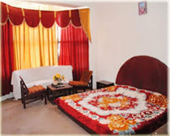 Imagen de la habitación del Hotel Hadimba Palace Manali. Foto 10