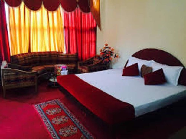 Imagen de la habitación del Hotel Hadimba Palace Manali. Foto 15