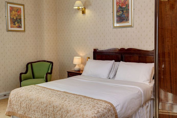 Imagen de los exteriores del Hotel Hadlow Manor. Foto 12