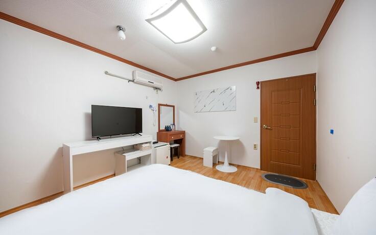 Imagen de la habitación del Hotel Hadong Namdo. Foto 19