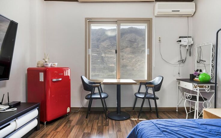 Imagen de la habitación del Hotel Hadong Yeongbingak. Foto 16