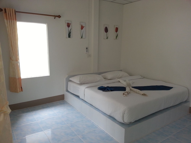 Imagen de la habitación del Hotel Hadsaisuay Resort. Foto 2