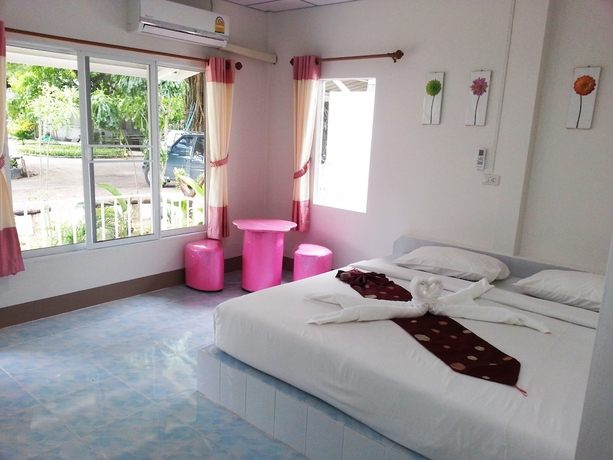 Imagen de la habitación del Hotel Hadsaisuay Resort. Foto 3