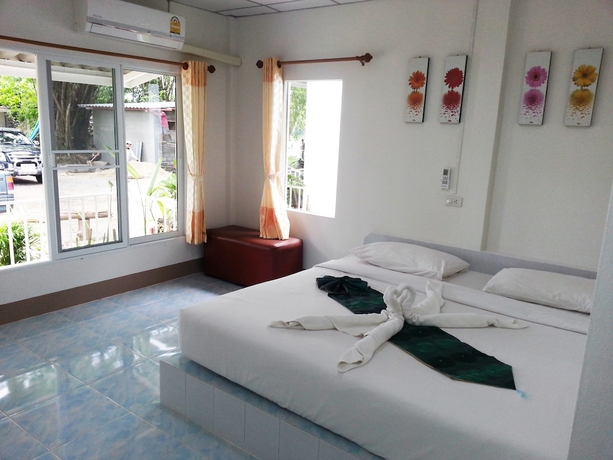 Imagen de la habitación del Hotel Hadsaisuay Resort. Foto 11