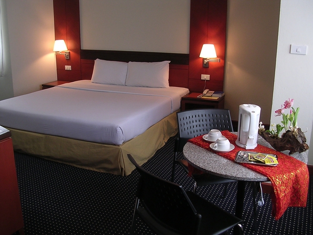 Imagen de la habitación del Hotel Hadyai Golden Crown. Foto 5