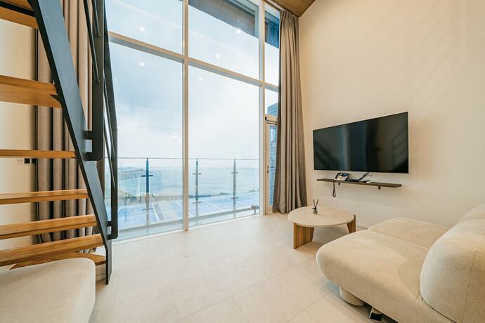 Imagen de la habitación del Hotel Haeilri Pool and Spa. Foto 14